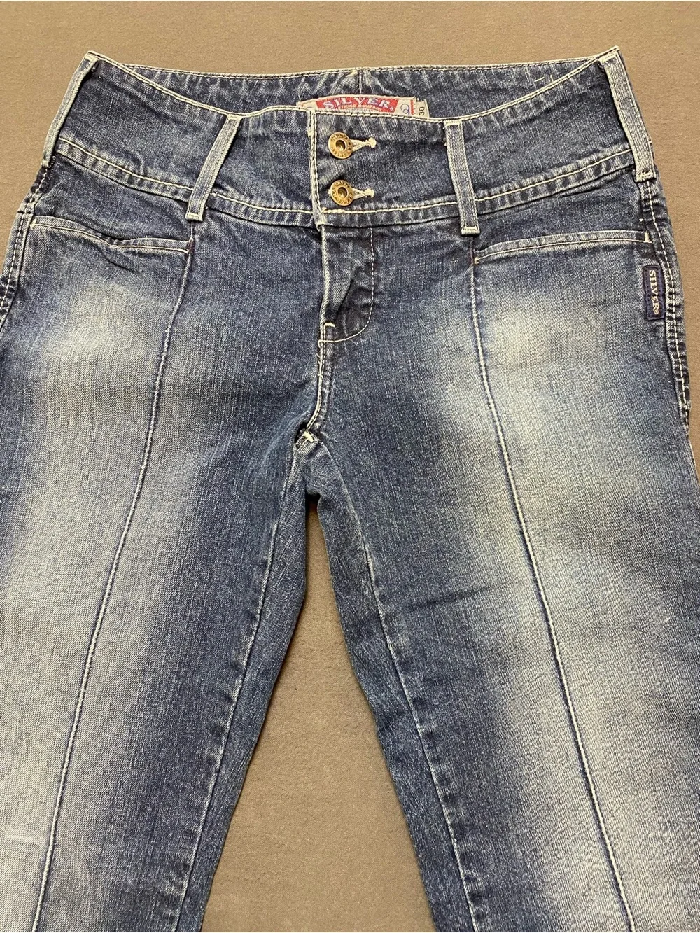 Silver Jeans Medium Wash Flare Jeans Low-Rise 30/33